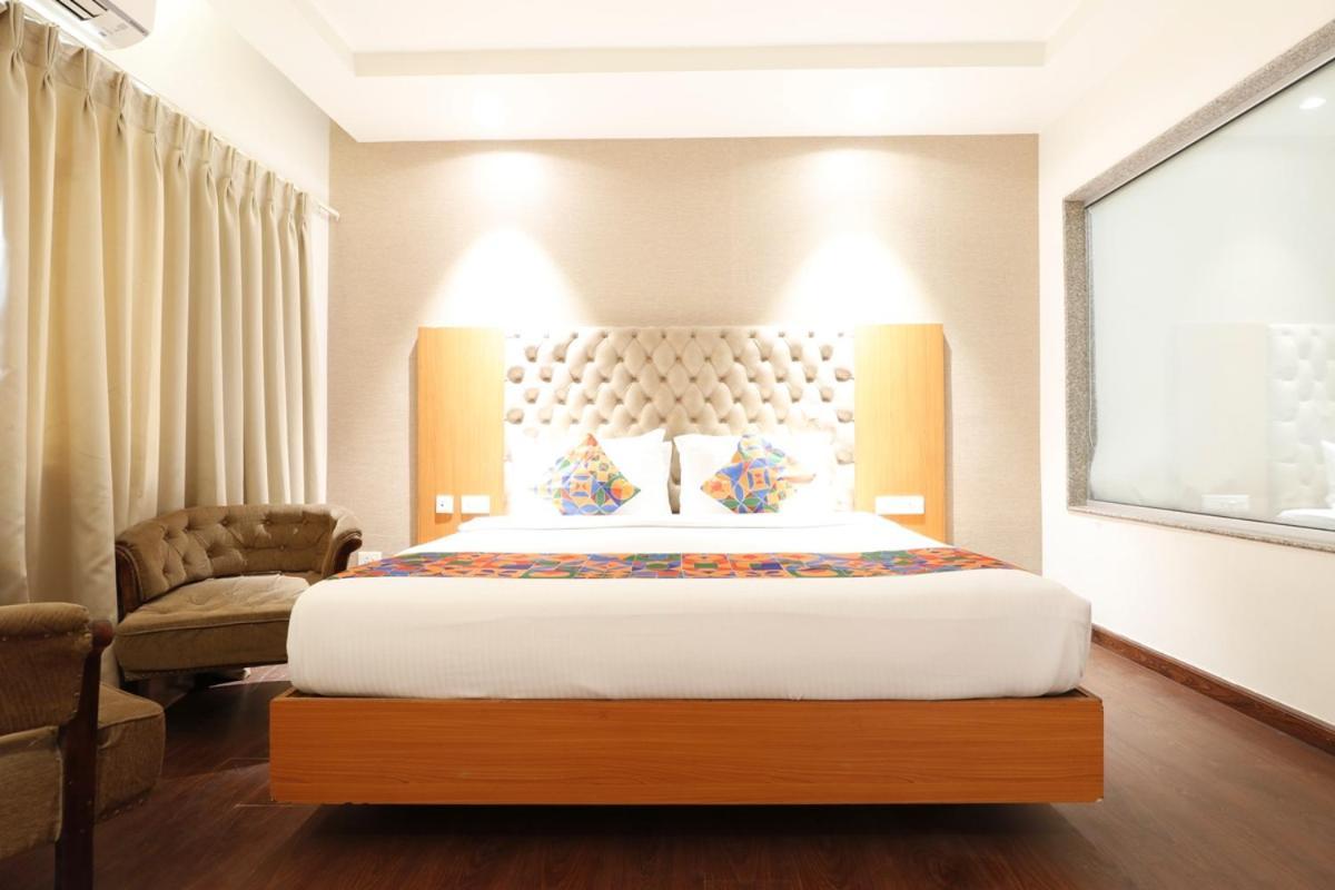 Hotel Yatri นาคปุระ ภายนอก รูปภาพ